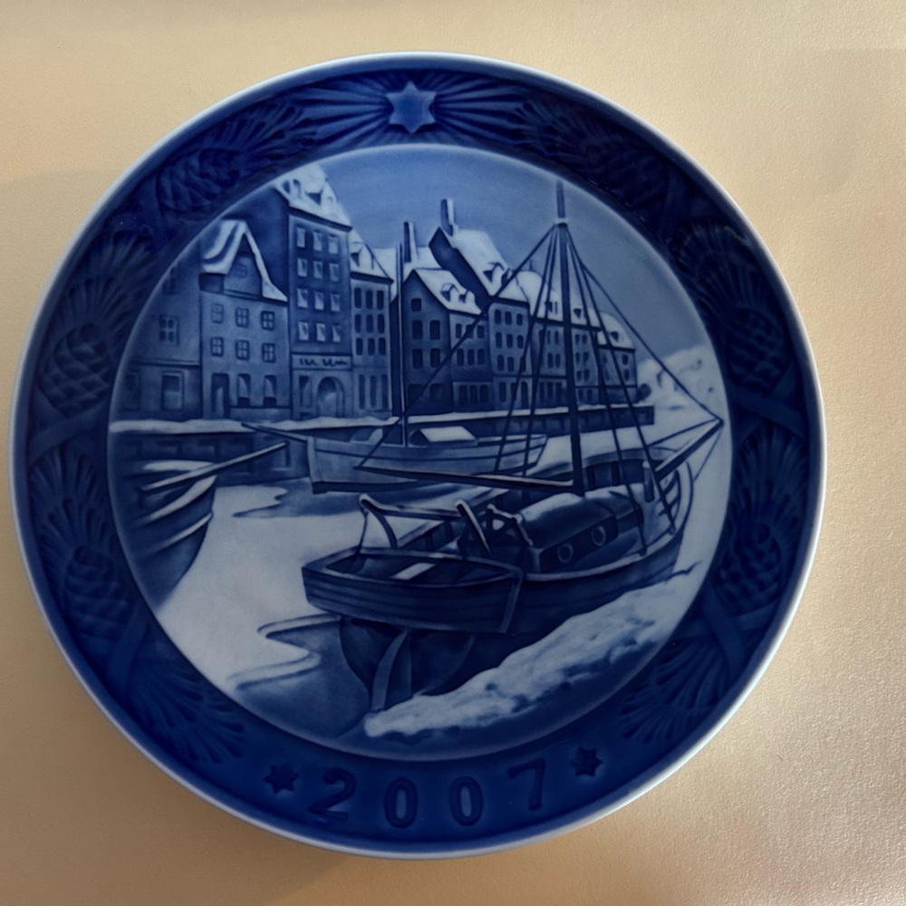 Royal Copenhagen Christmas plate